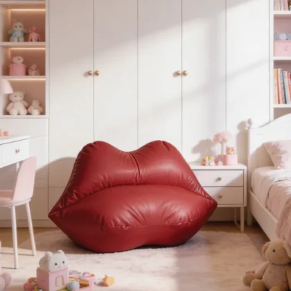 lips pouf